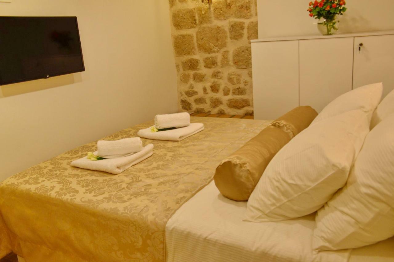 Madonna Della Strada A3 * Dubrovnik